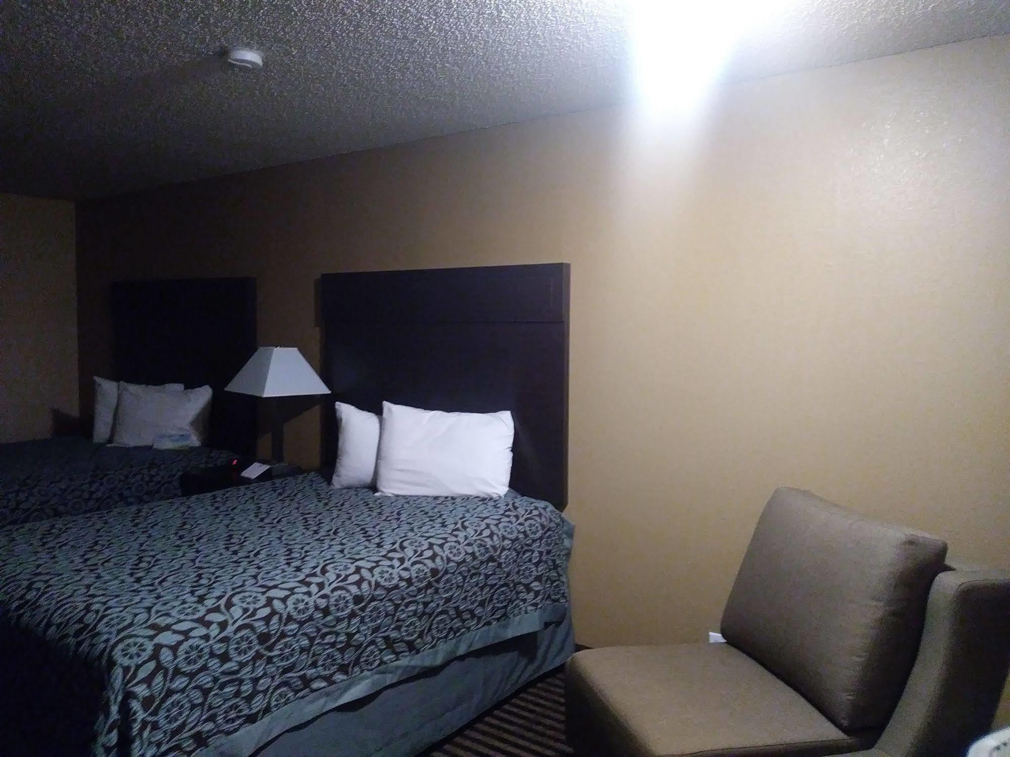 Days Inn Spokane Extérieur photo